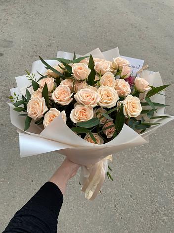 Букет Кремовые розы Латте в Москве